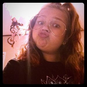 Meet your Posher, Makinleigh